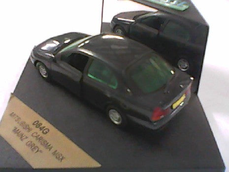 Mitsubishi Carisma MSX Berline 1/43 - Modèle Miniature en Gris Foncé