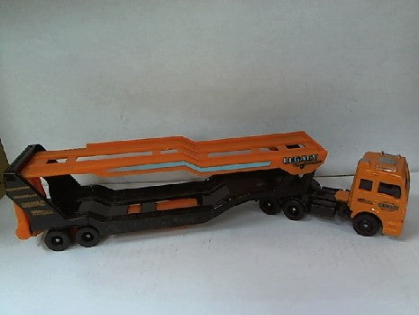Camion de transport de voiture Norev - Modèle réaliste et détaillé