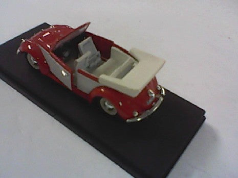 VOLKSWAGEN KARMANN 1/43 - Miniature de Collection