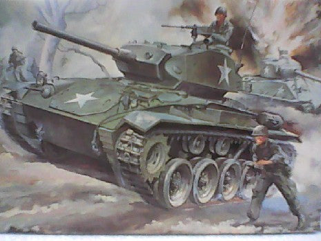 LIGHT TANK M-24 CHFFEE  1/72