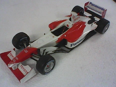 Miniature Formule 1 Toyota F1 2001 Édition Limitée 1/43 par Minichamps