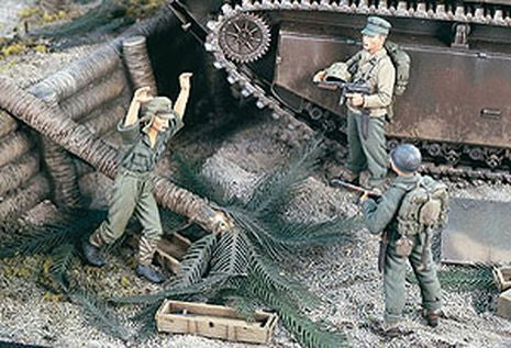 MARINES US +JAP.POW      1/35