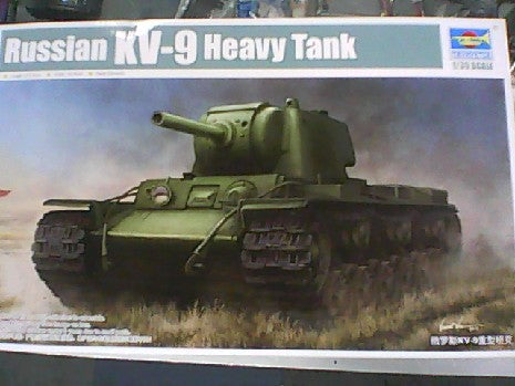 RUSSIAN KV-9 HEAVY TANK 1/35