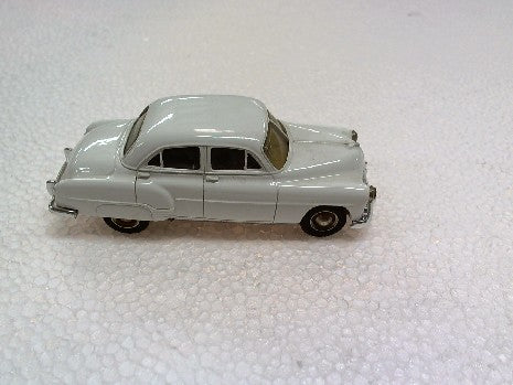 PONTIAC FASBACK 4 PORTES 1952 1/43