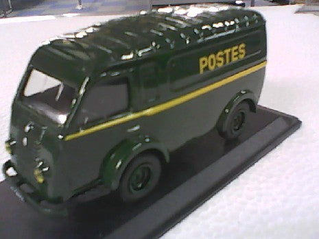 RENAULT 100KG CAMIONNETTE POSTE