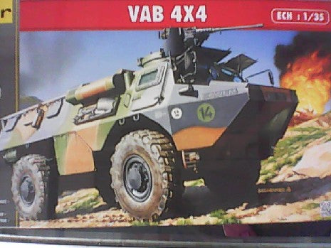 VAB 4X4 TRANSP.DE TROUPE