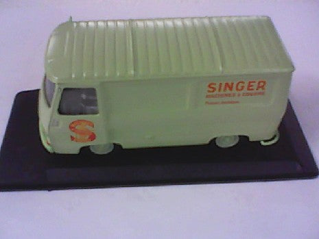 PEUGEOT J7 SINGER MACHINE A COUDRE 1/43