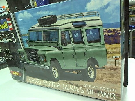 LAND ROVER SERIES III LWB 1/24