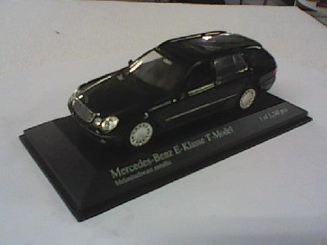 MERC. CLASS E NOIR 2003