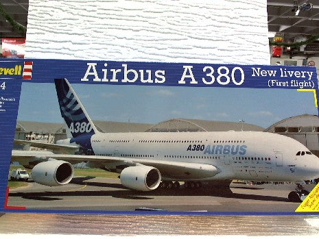 AIRBUS A380  NEW LIVERY  1/144