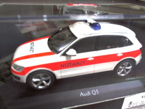AUDI Q5 NOTARZT          1/43
