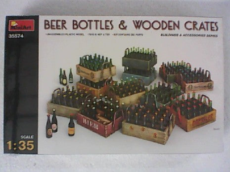 BEER BOTTLES AND WOODEN CRATES 1/35