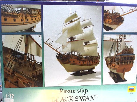 BATEAU PIRATE BLACK SWAN 1/72