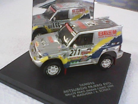 Mitsubishi Pajero Evo 2000 - Modèle Miniature 1/43 par SKID
