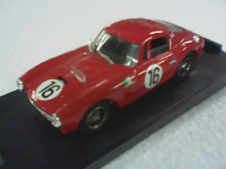 FERRARI 250 SWB LM 61 ROUGE