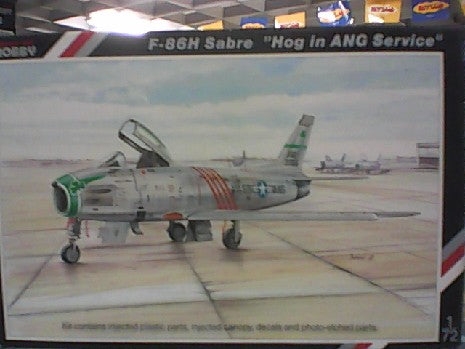 Maquette de l'avion F86H Sabre ECH 1/72 - SPECIAL HOBBY