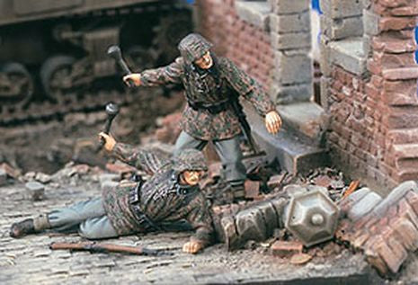 ALLEMANDS AUX GRENADES   1/35