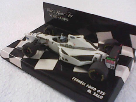 Miniature Tyrell Ford 025 M.Salo 1/43 - Modèle de Collection