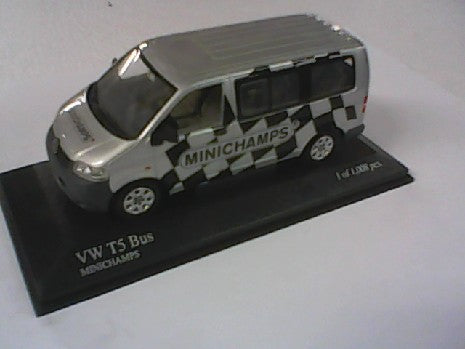 VW T5 BUS MINICHAMPS 2003