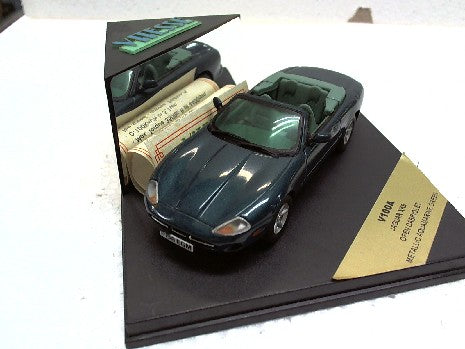 Miniature Jaguar XK8 Cabriolet Métallisé 1/43 - Vitesse