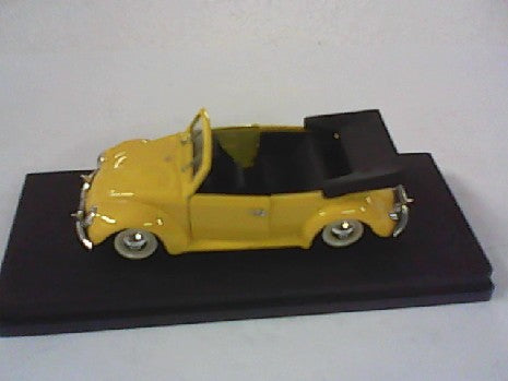 VW KAFER CABRIOLET JAUNE 1/43 - Miniature de Collection