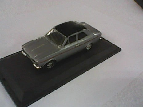 ESCORT RS 2000 ARGENT/NOIR 1/43