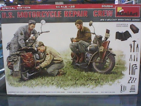 US MOTORCYCLE REPAIR CREW  1/35