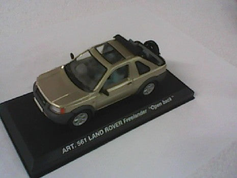 LAND FREELANDER OUVERT