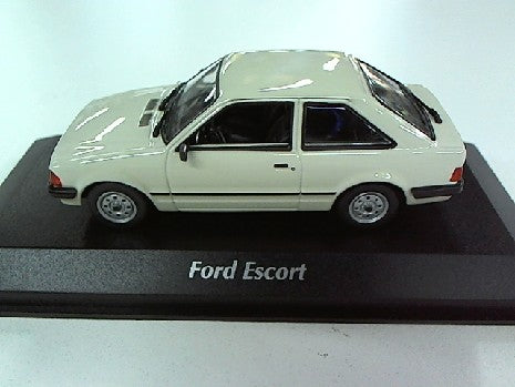 FORD ESCORT GRIS 1981 1/43