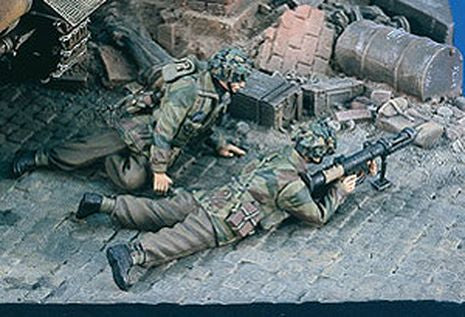 PARAS BRIT PIAT TEAM     1/35