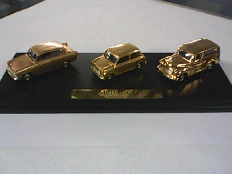 Coffret de 3 Voitures Miniatures Couleur Or : Ford Anglia, Austin Seven, Morris Trav