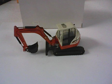 HR32 CHARGEUR SUR CHENILLE