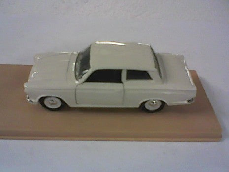 FORD LOTUS CORTINA RALLYE 1965 BLANCHE Échelle 1/43 - Modèle Miniature de Collection