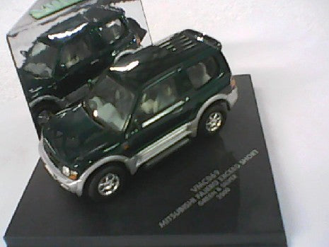 Mitsubishi Pajero Court 1/43 - Modèle Miniature Vert et Gris