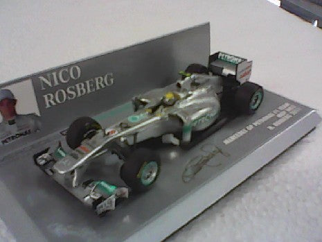 MERCEDES GP PETRONAS F1 MGP W02 ROSBERG 2011 1/43