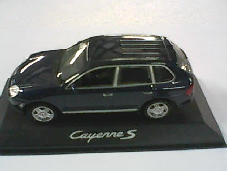 CAYENNE S BLEU 1/43