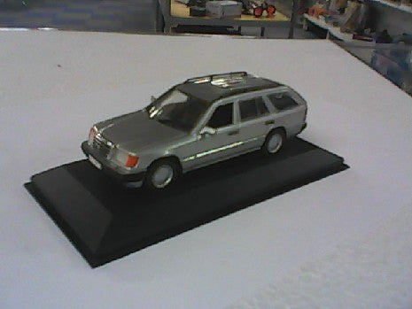 Miniature Mercedes TD 1/43 par Minichamps