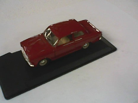FORD CORTINA BERLINE 1965 1/43 - Modèle Réduit Rouge