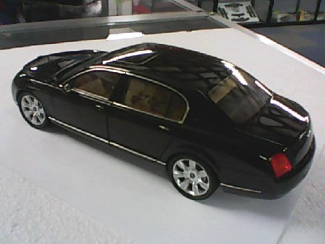 Miniature Bentley Continental Noir 1/43 par Minichamps