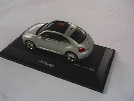 VW BEETLE ARGENT   1/43