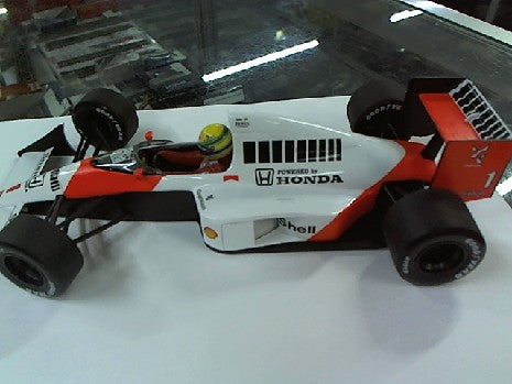 MC LAREN MP4/4 SENNA