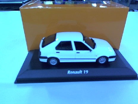 RENAULT 19 1995 BLANC 1/43