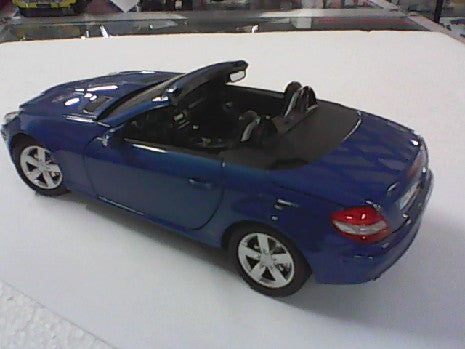 Miniature Mercedes SLK Bleu 1/43 - Minichamps