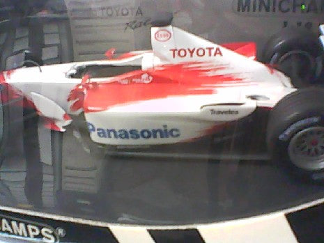 Minichamps 1/43 Panasonic Toyota F1 2003 - Olivier Panis