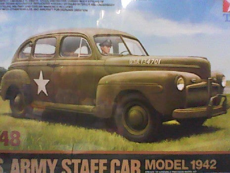 US ARMY STAFF CAR 1942 1/48
