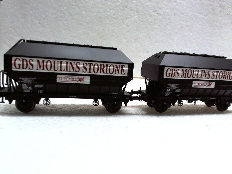 SET DE 2 WAGONS CEREALIERS STORIONE