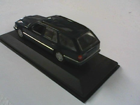 Miniature Mercedes E-Class Break 1/43 - Modèle Réaliste