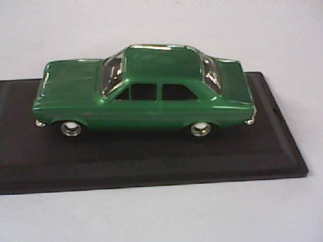 ESCORT 1300 GT VERT METAL 1968 1/43 - Miniature de Collection