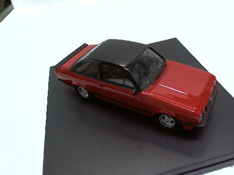 FORD ESCORT RS2000  ROUGE TOIT N