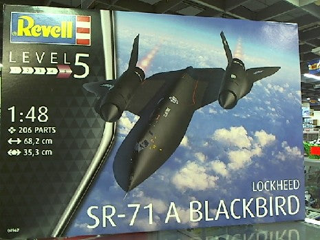 LOCKHEED SR-71 BLACKBIRD 1/48